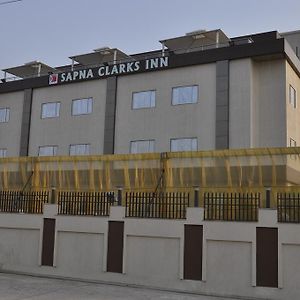 Sapna Clarks Inn Lucknow
